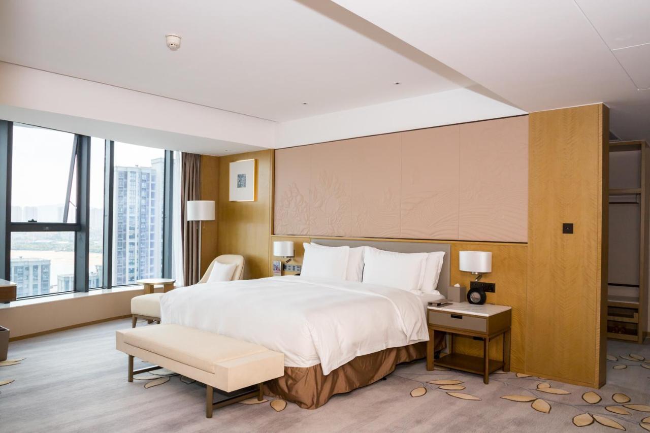 Hotel Wyndham Grand Plaza Royale Yuzhou Xiamen Wuyuan Bay Extérieur photo