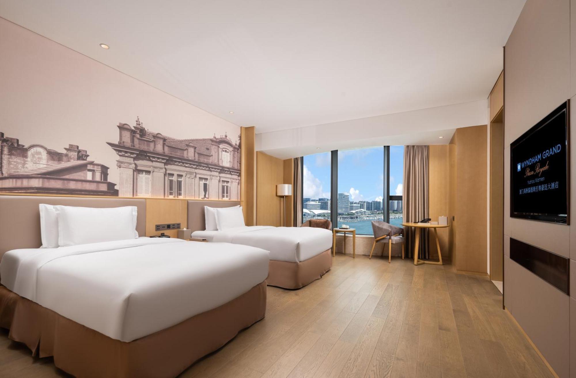 Hotel Wyndham Grand Plaza Royale Yuzhou Xiamen Wuyuan Bay Extérieur photo